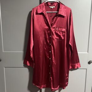 Tony And Candace Women Satin Long Sleeve Button Up Sleep Shirt Gown Red Large